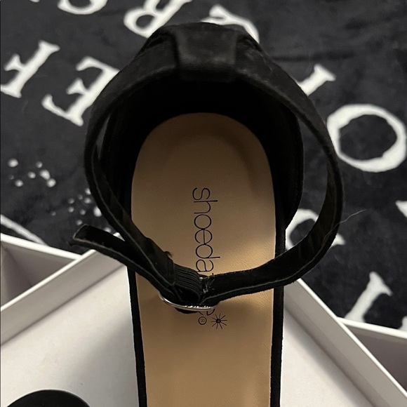 Shoe Dazzle Black Ankle Strap Heels - Picture 2 of 11